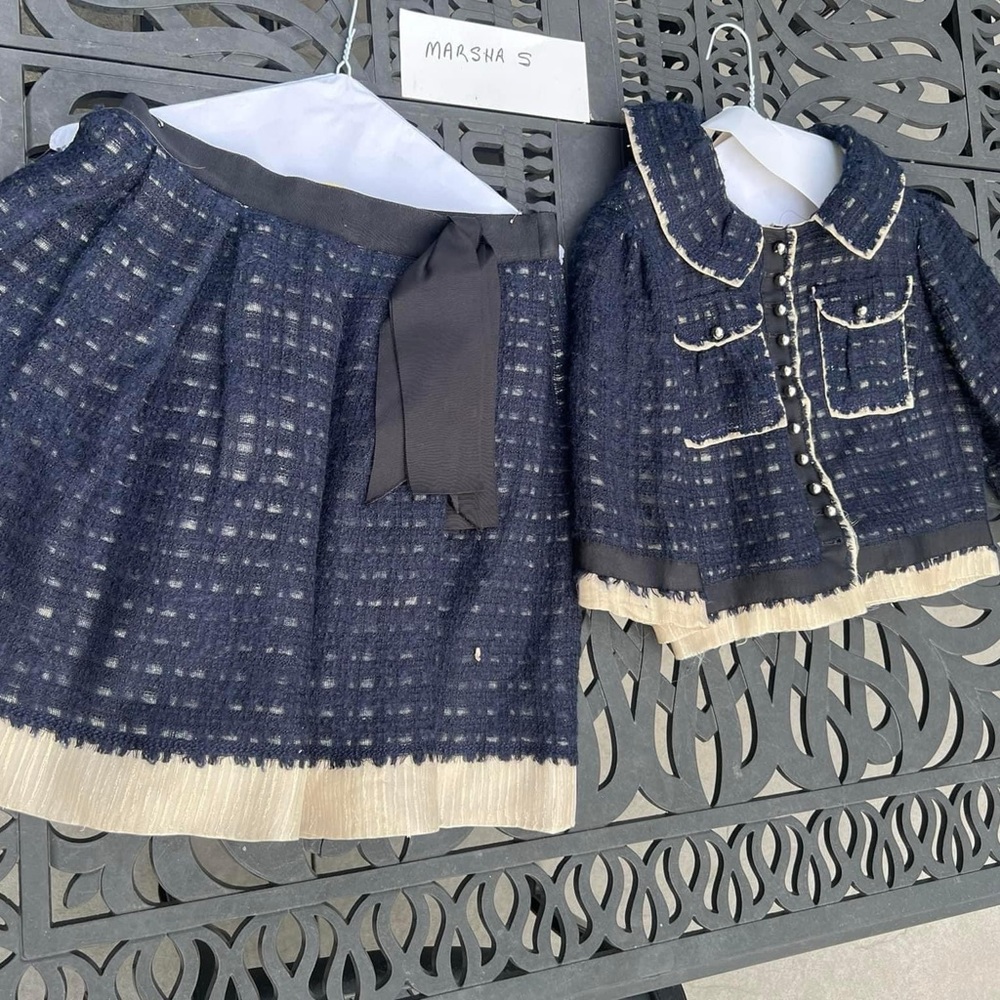 Louis Vuitton Blue & Beige preowned Skirt Suit - size 34 & 36 (us 2to4)